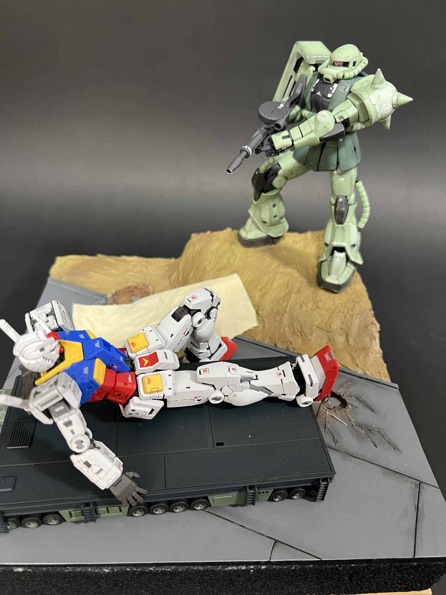 ガンダム大地に立つ｜ウディアレンさんのガンプラ作品｜GUNSTA（ガンスタ）