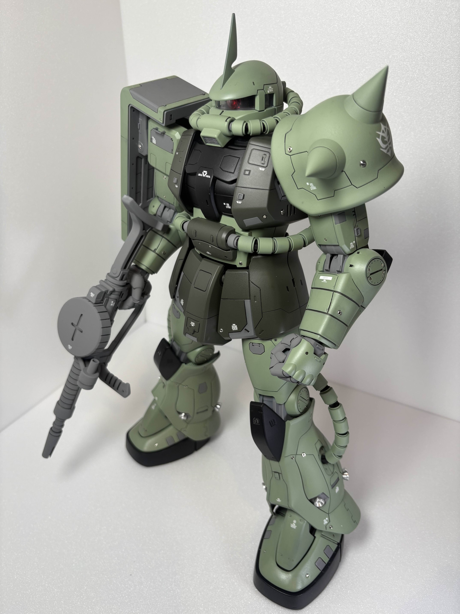1/48 メガサイズモデル 量産型ザク｜レミュルさんのガンプラ作品