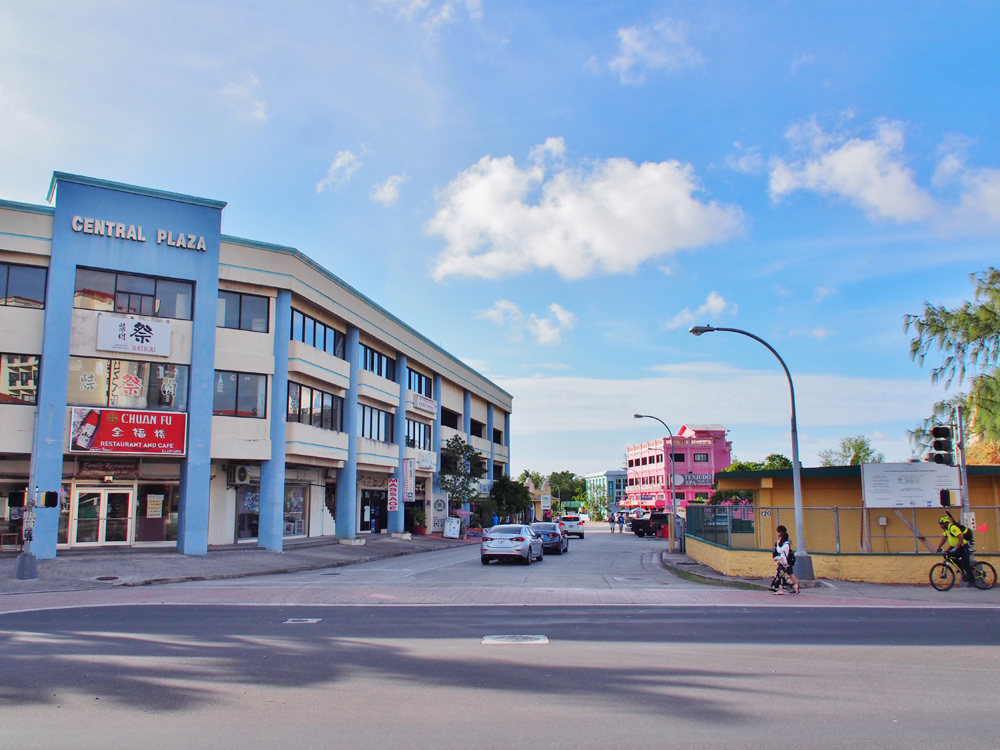 グアムのフジタロード散策～ピンク壁・ファッカイ・フジタビーチが