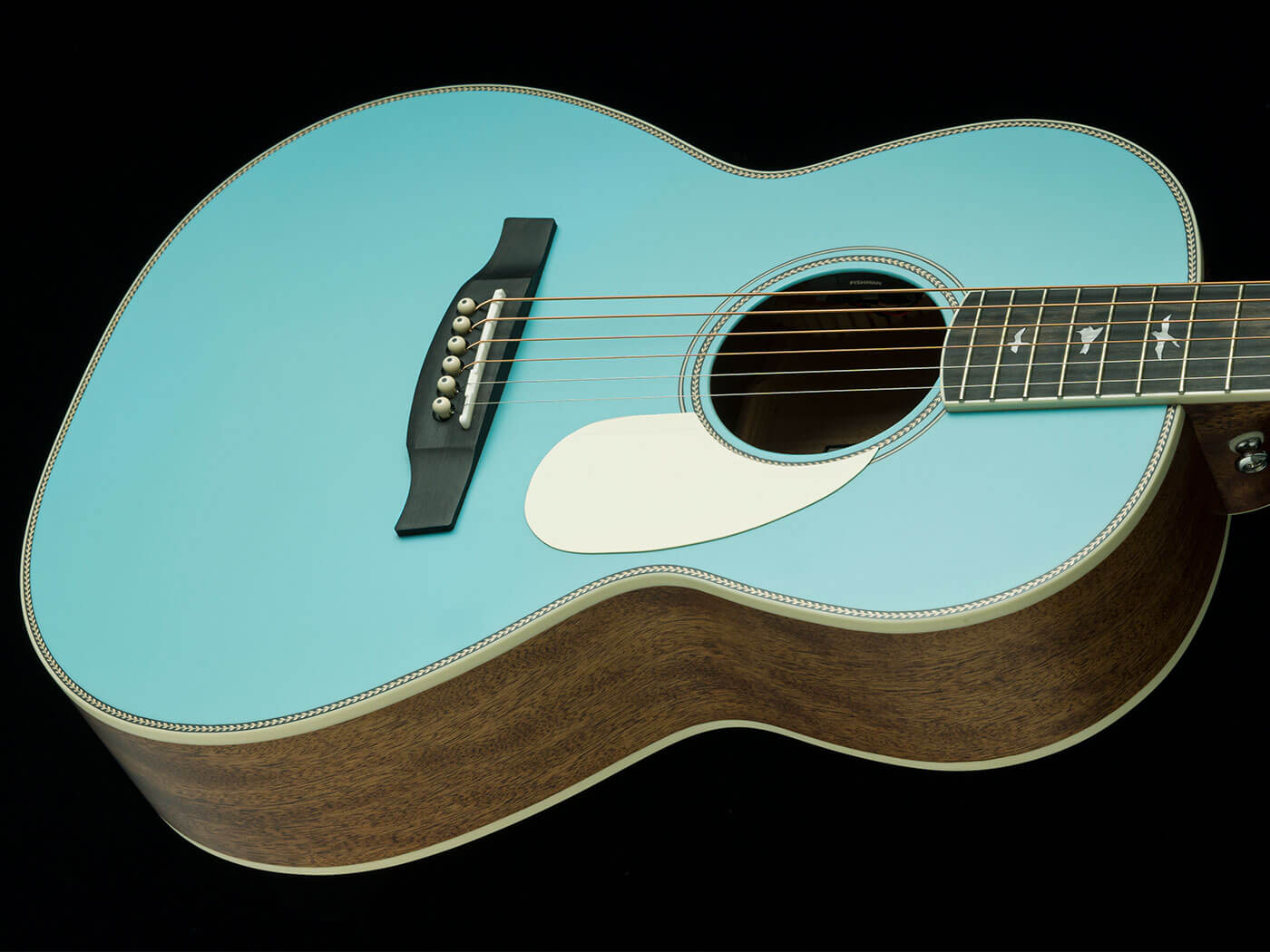 PRS launches a limited Powder Blue edition of the SE P20E