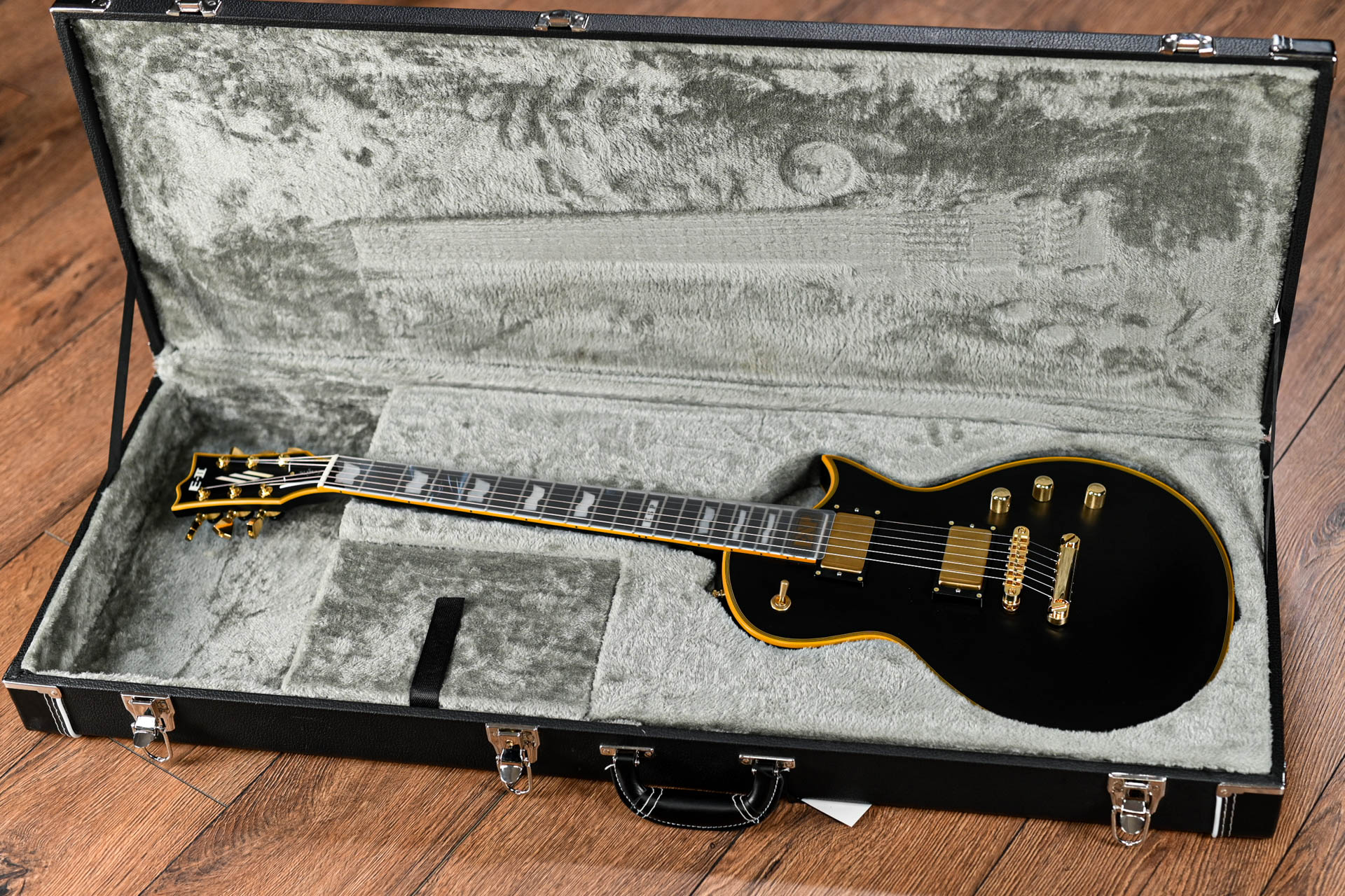 ESP E-II Eclipse DB Vintage Black - Guitar Gear Giveaway