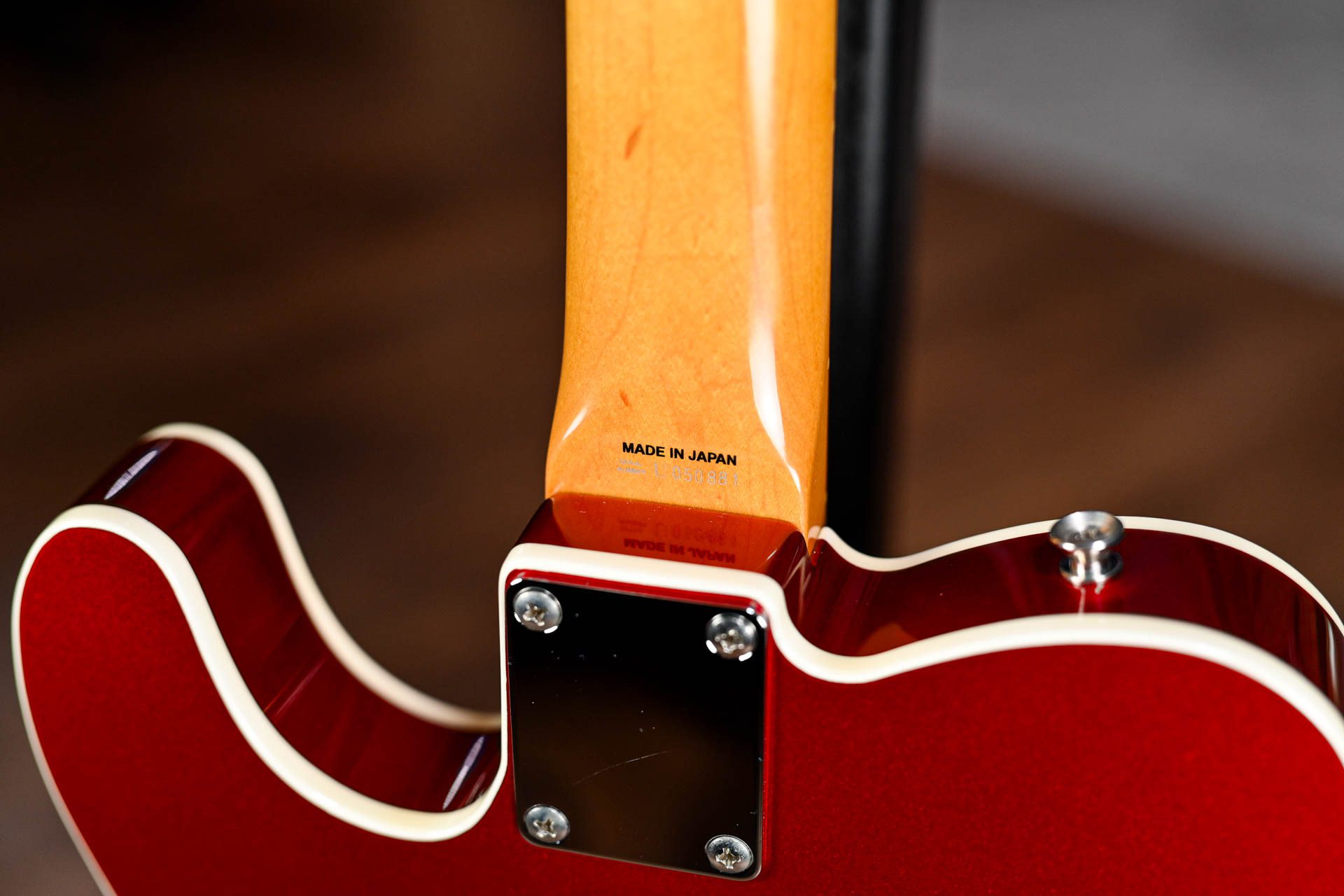 Fender Japan 62 Reissue Telecaster Custom in Candy Apple Red