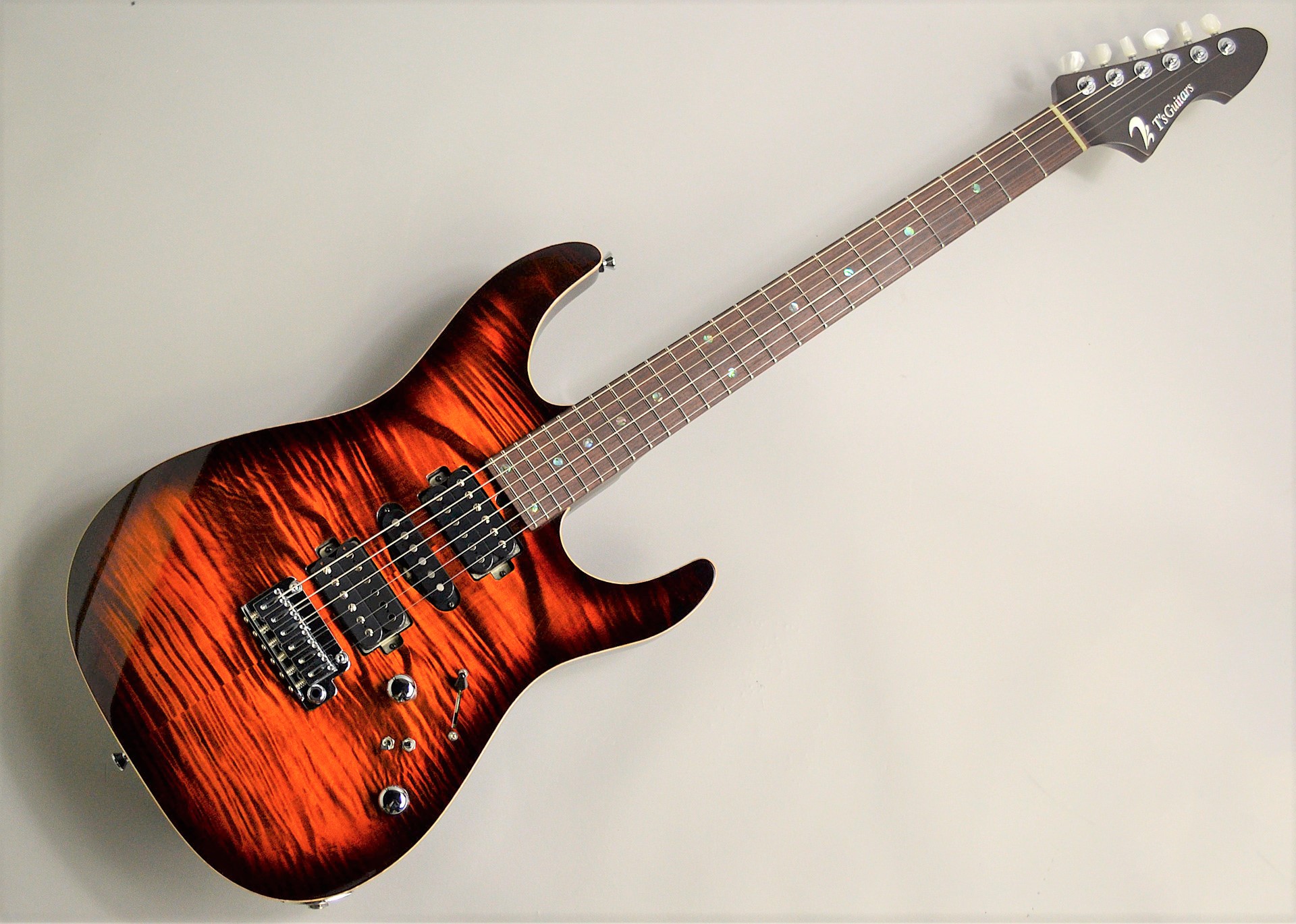 シマログ】-長野県- 松本パルコ店オリジナル 「T's Guitars ”DST24