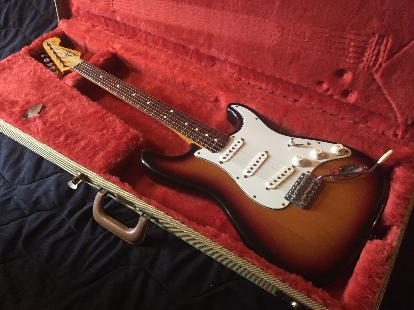 1990 Fender USA American Vintage 62 Stratocaster / 3TS: Guitars