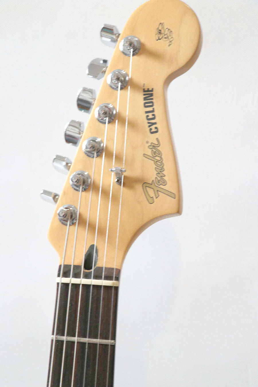 Fender Cyclone USA 2001 – The Guitar Colonel