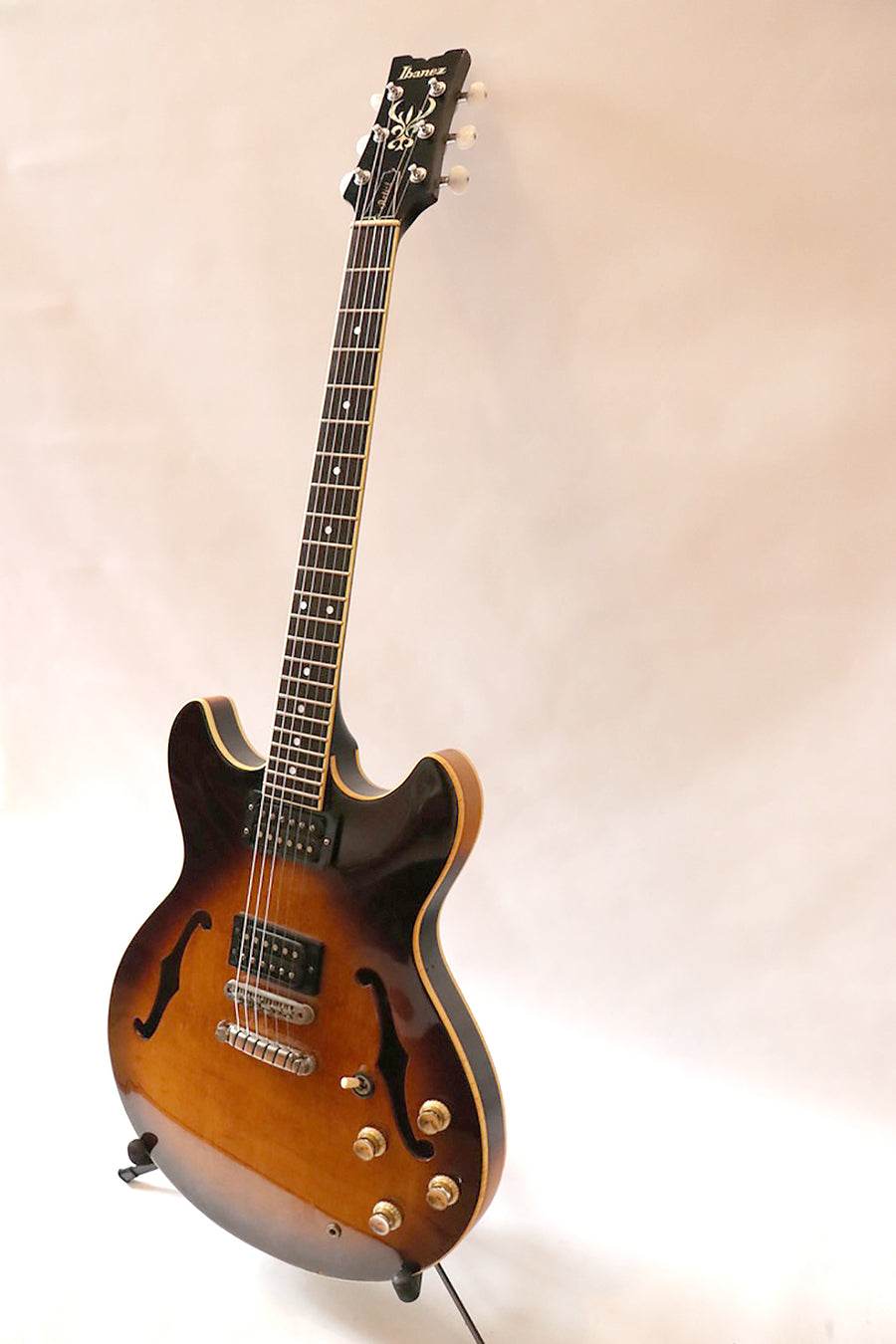 Ibanez AS-100 1981 – The Guitar Colonel