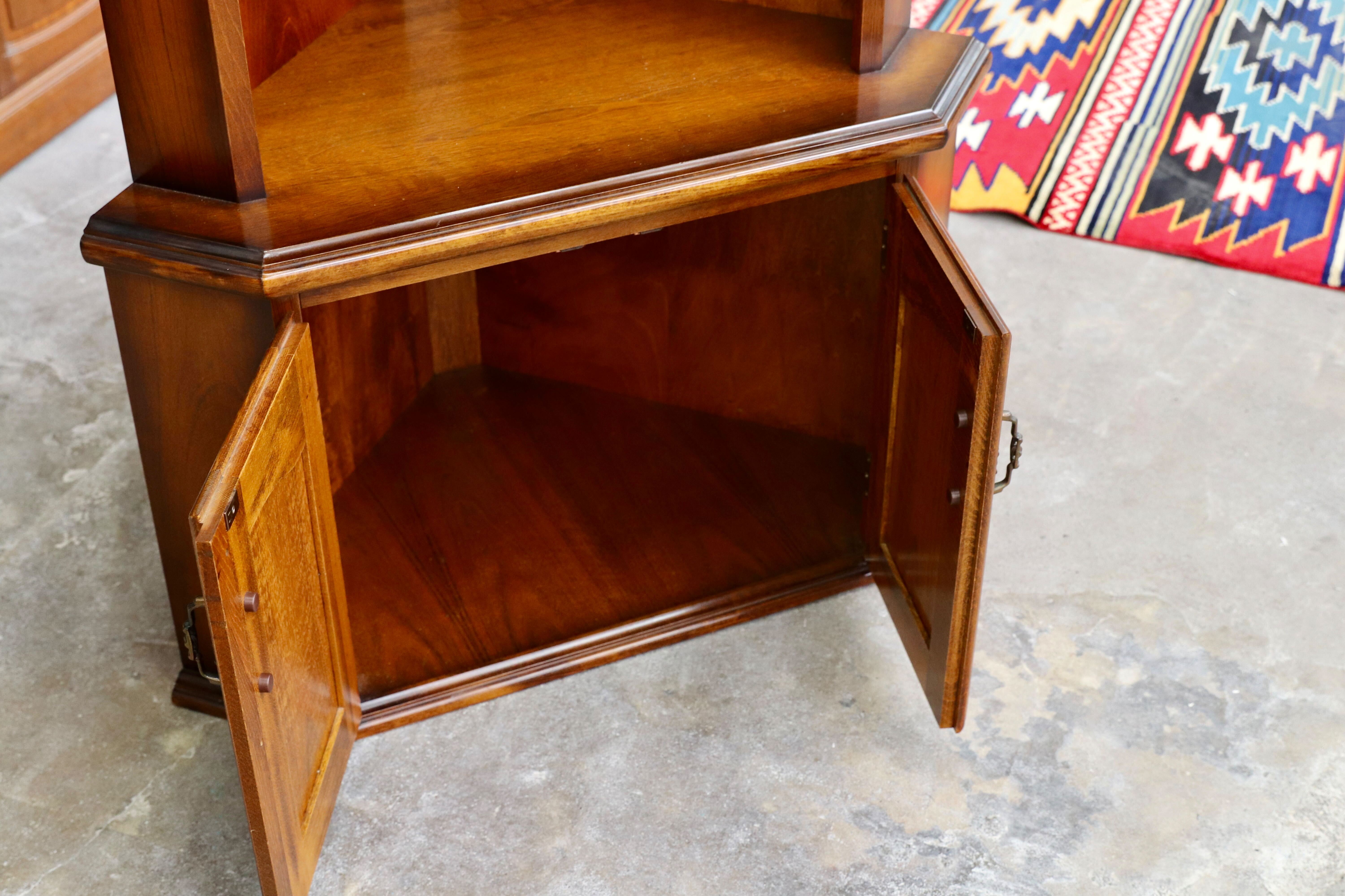 GMIK192○karimoku / カリモク コーナーキャビネット 飾り棚