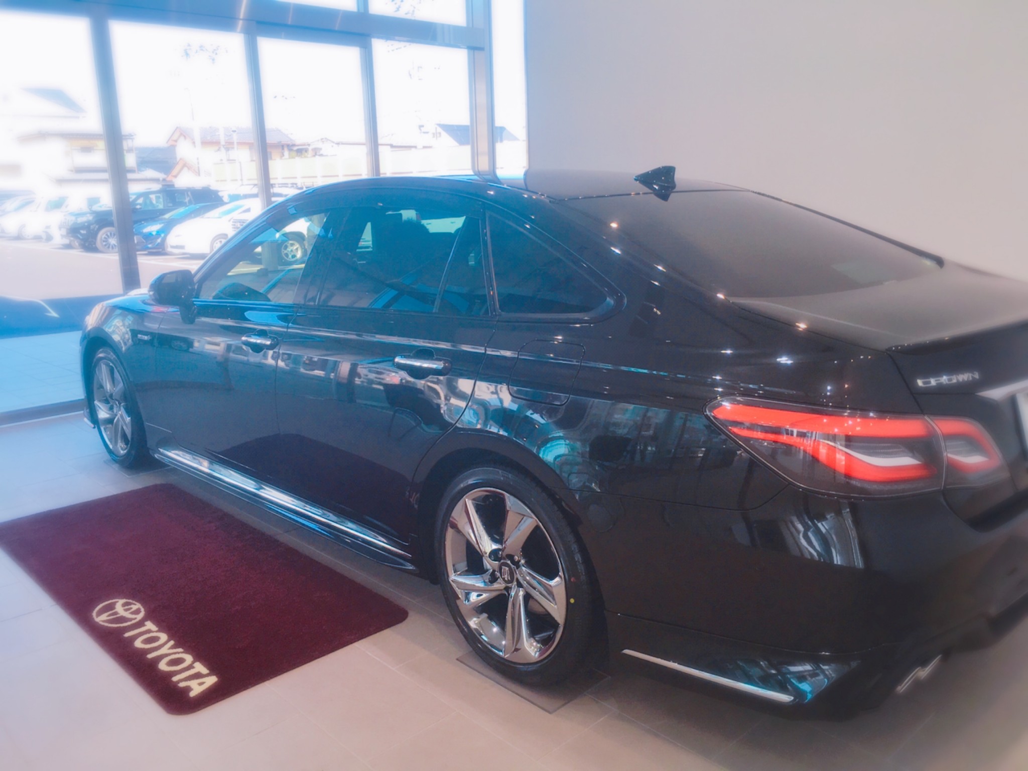 新型クラウン【プレシャスブラックパール】ご納車のお客様のご紹介