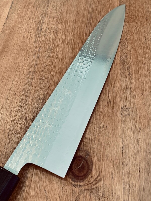 伝統工芸士 越前鍛冶 黒崎優 多閃光槌目乱打 パウダーハイスR2鋼 牛刀