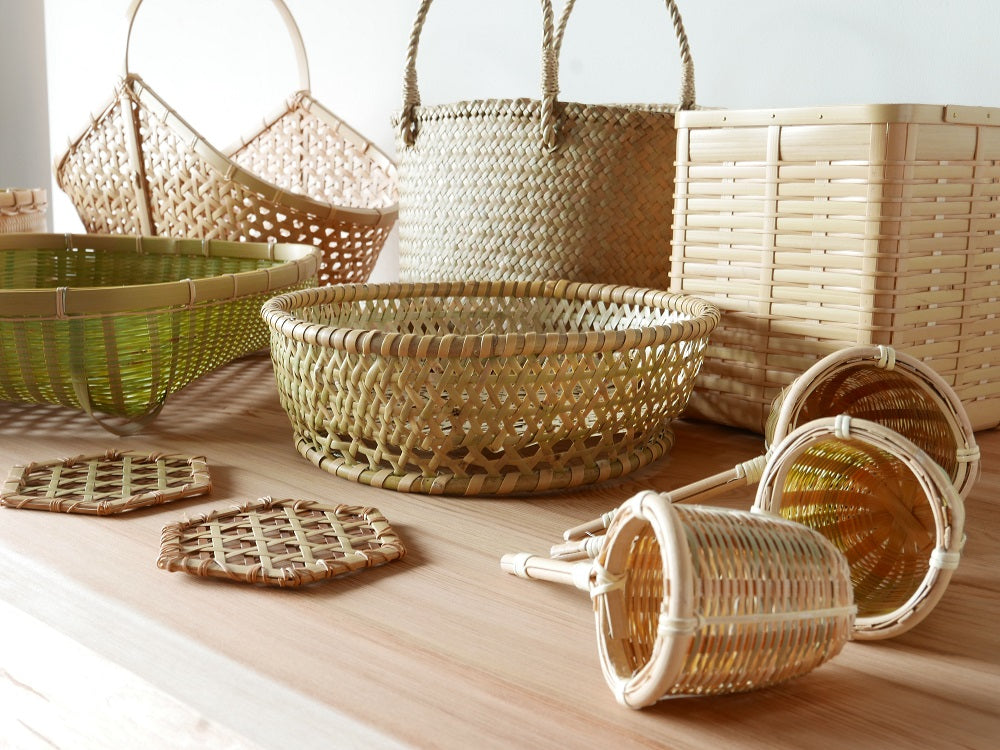 一本手 山型バスケット（亀甲編み） 真竹（白竹） 藤 愛媛県– ハナレ