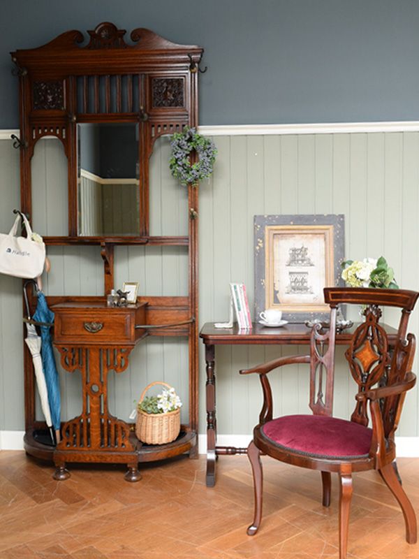 彫刻が美しい機能的な英国アンティーク家具、鏡付きのホールスタンド(q