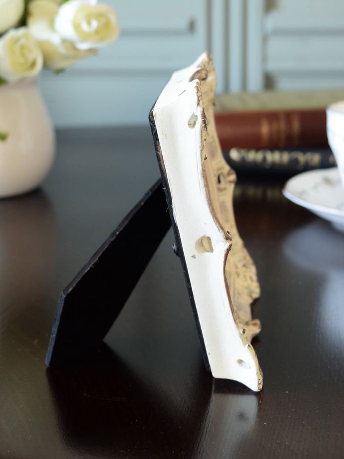 アンティーク風のスクエア型のフォトフレーム、フランス風の