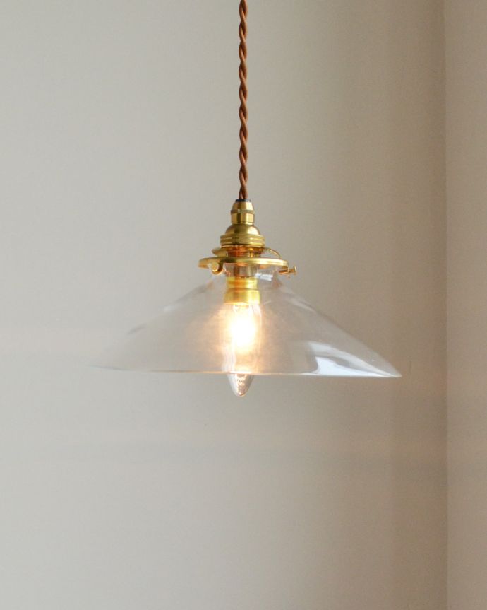 クリアガラスがキレイなペンダントライト（コード・シャンデリア球