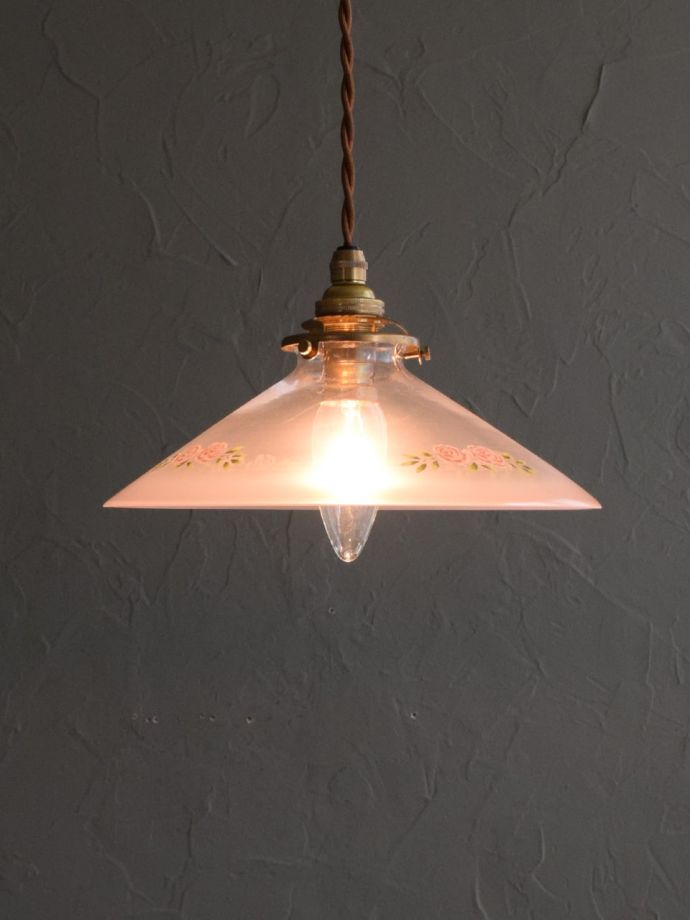 2輪のピンクバラ模様の照明器具、おしゃれなガラスペンダントライト