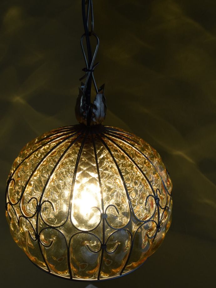 イタリアのおしゃれなペンダントランプ、ヴェネチアで作られた