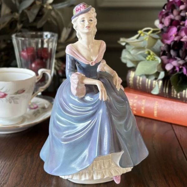 コールポート | アンティーク家具、チャーチチェアの販売・通販