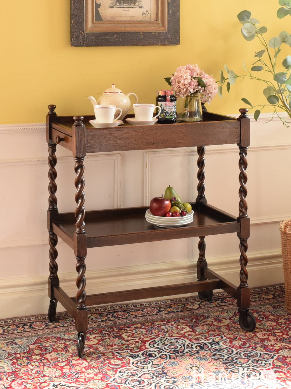 キャスター付きのアンティーク家具、小ぶりなワゴン（トロリー）(j