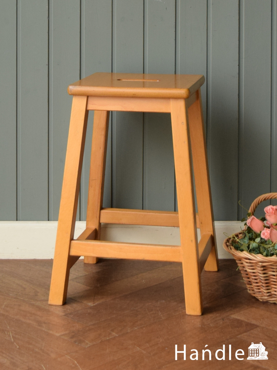 イギリスで見つけたアンティークの長椅子、オールドパインのチャーチ