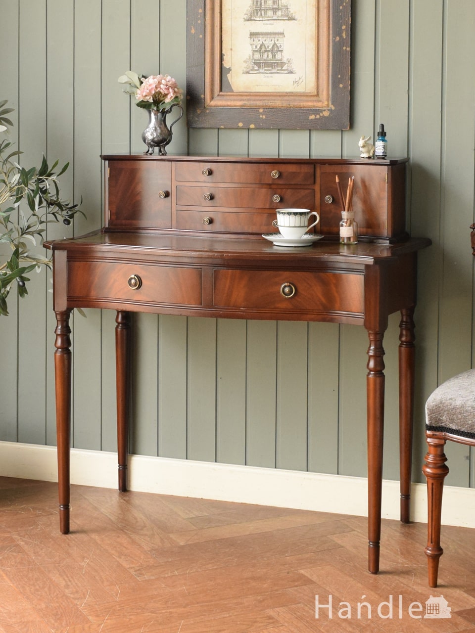 イギリスから届いたアンティークのデスク、オーク材のおしゃれな片袖机