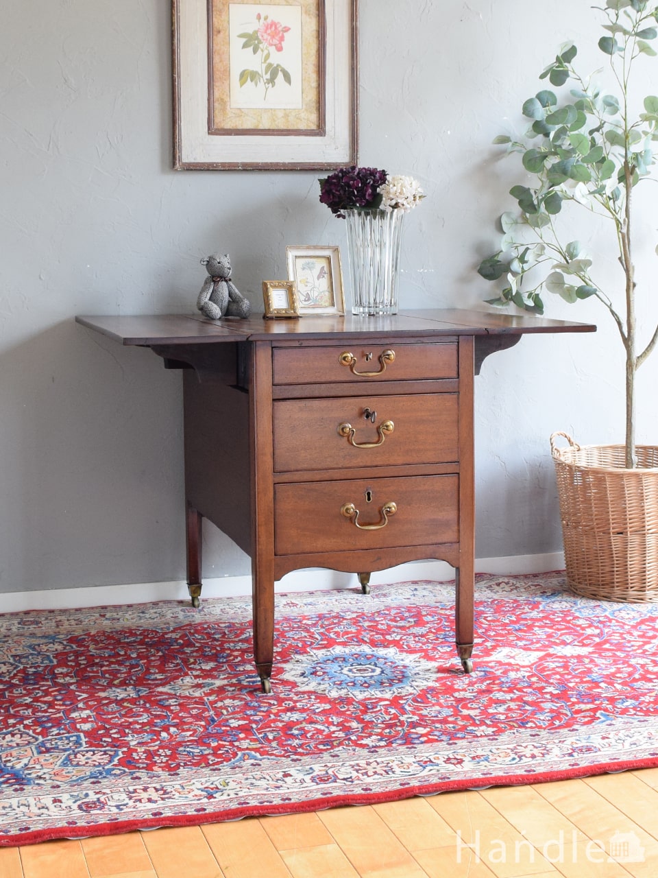 伸長式の天板がついたリネントローリー、マホガニー材の英国