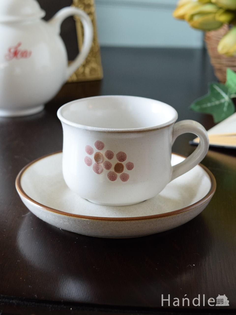 デンビー社（DENBY）のビンテージ食器、ピンクのお花模様が可愛い