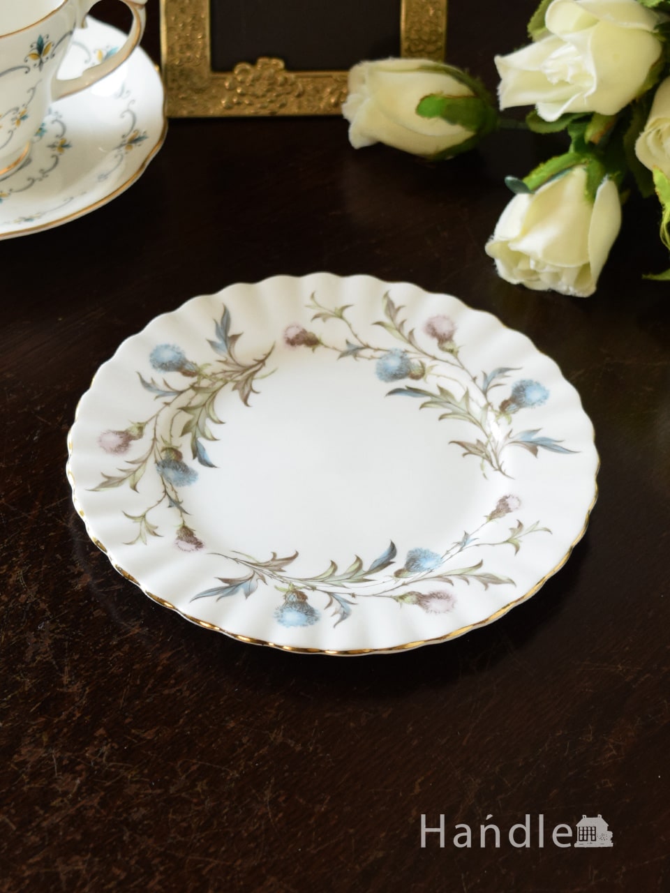 英国ロイヤルアルバート社のアンティークの陶磁器、ブリガドゥーンの