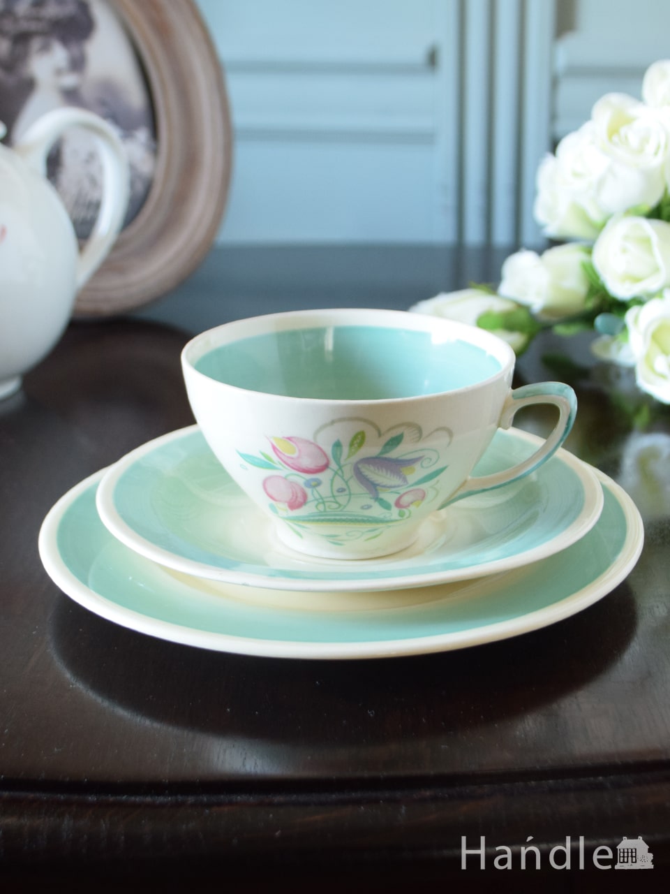 スージークーパー（Susie Cooper）のビンテージ食器、ドレスデン