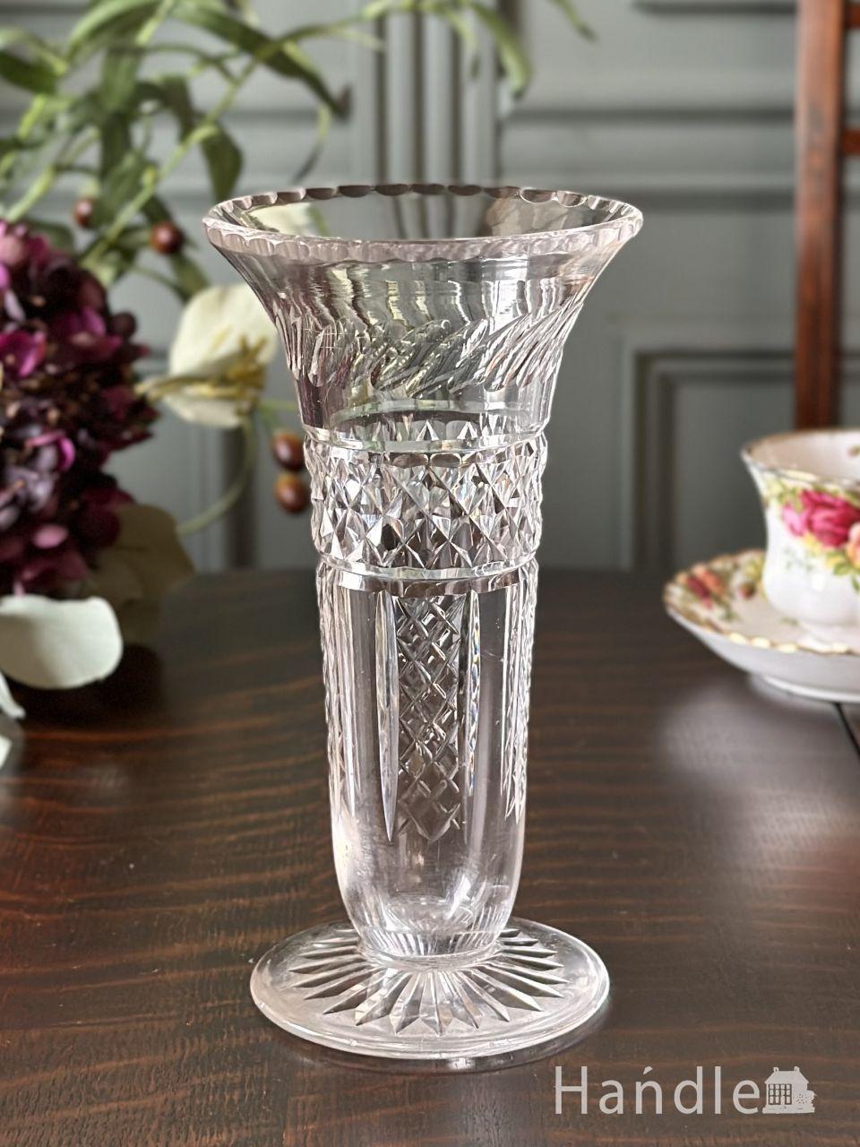 花留め付きのガラスボール（花器）アンティークプレスドグラス(pg-3799