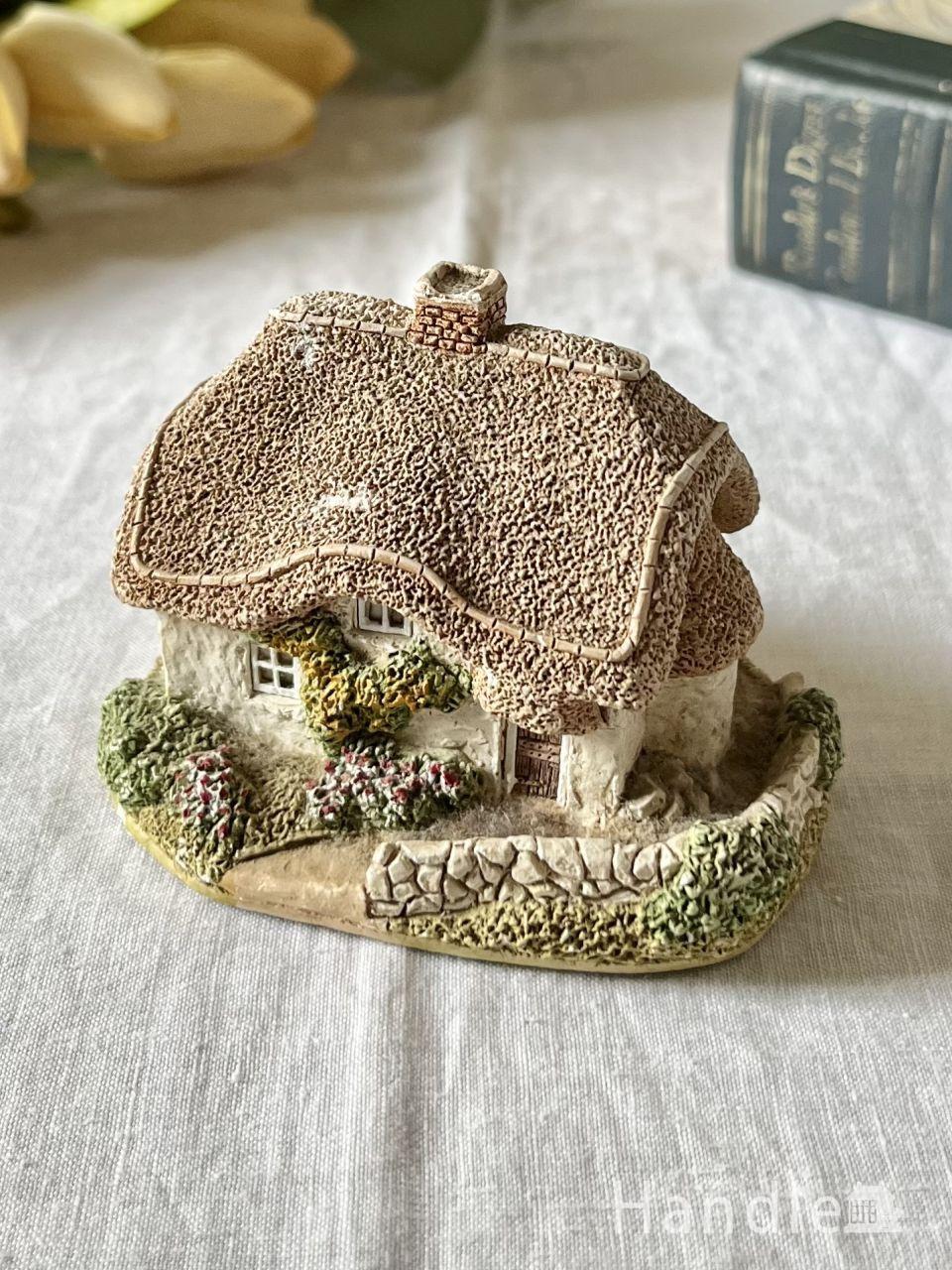 英国から届いたハンドメイドのお家、Lilliput Lane(リリパット レーン