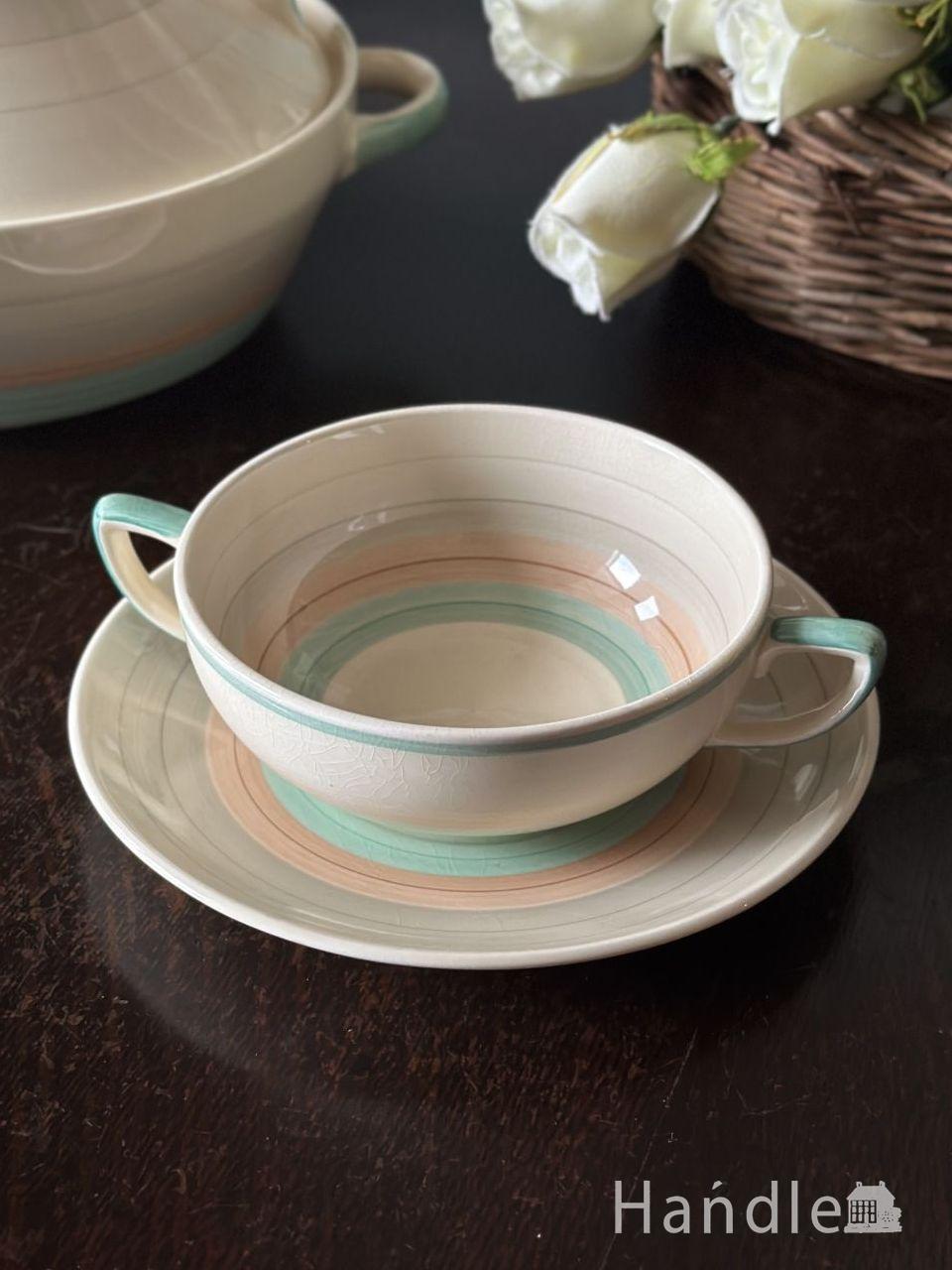 スージークーパーのウェディング・リング、アンティークスープカップ