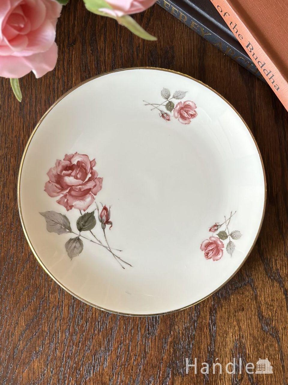 ピンクのバラが描かれたアンティークのプレート、Korokのおしゃれな皿
