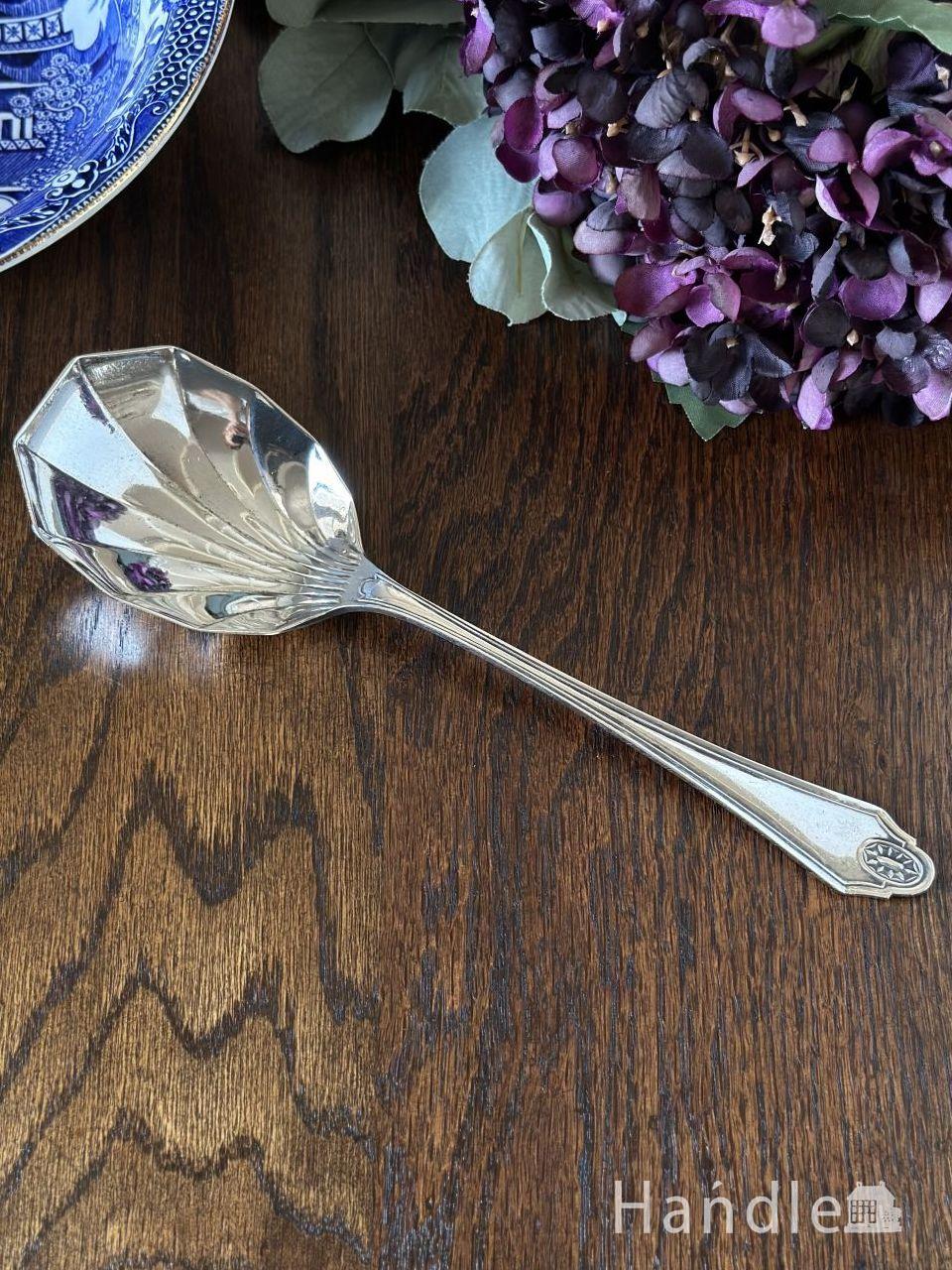 英国のアンティークシルバーのカトラリー、シェル型のおしゃれな