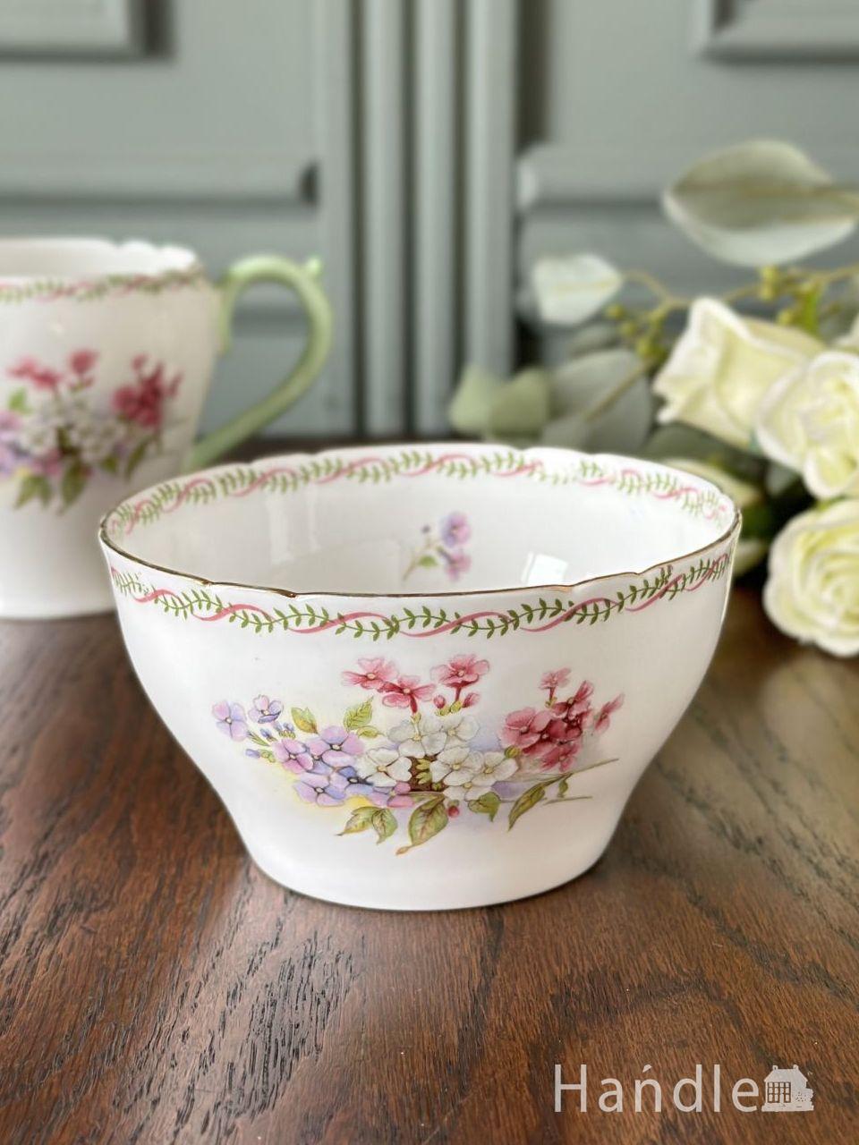 イギリスから届いたシェリーのシュガーボウル、撫子が描かれた