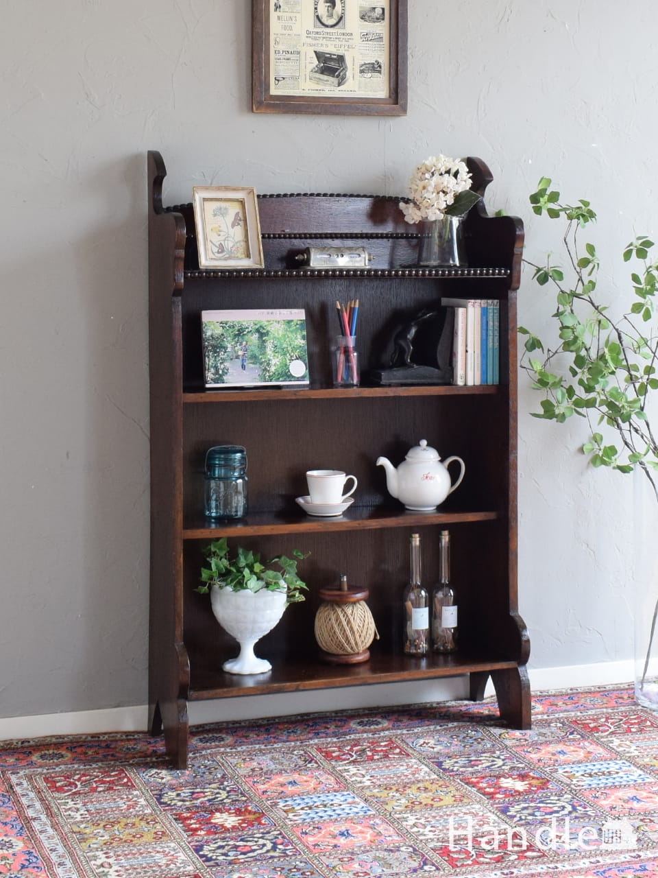 英国輸入のアンティーク家具、重厚なオープン棚のブックシェルフ（本棚