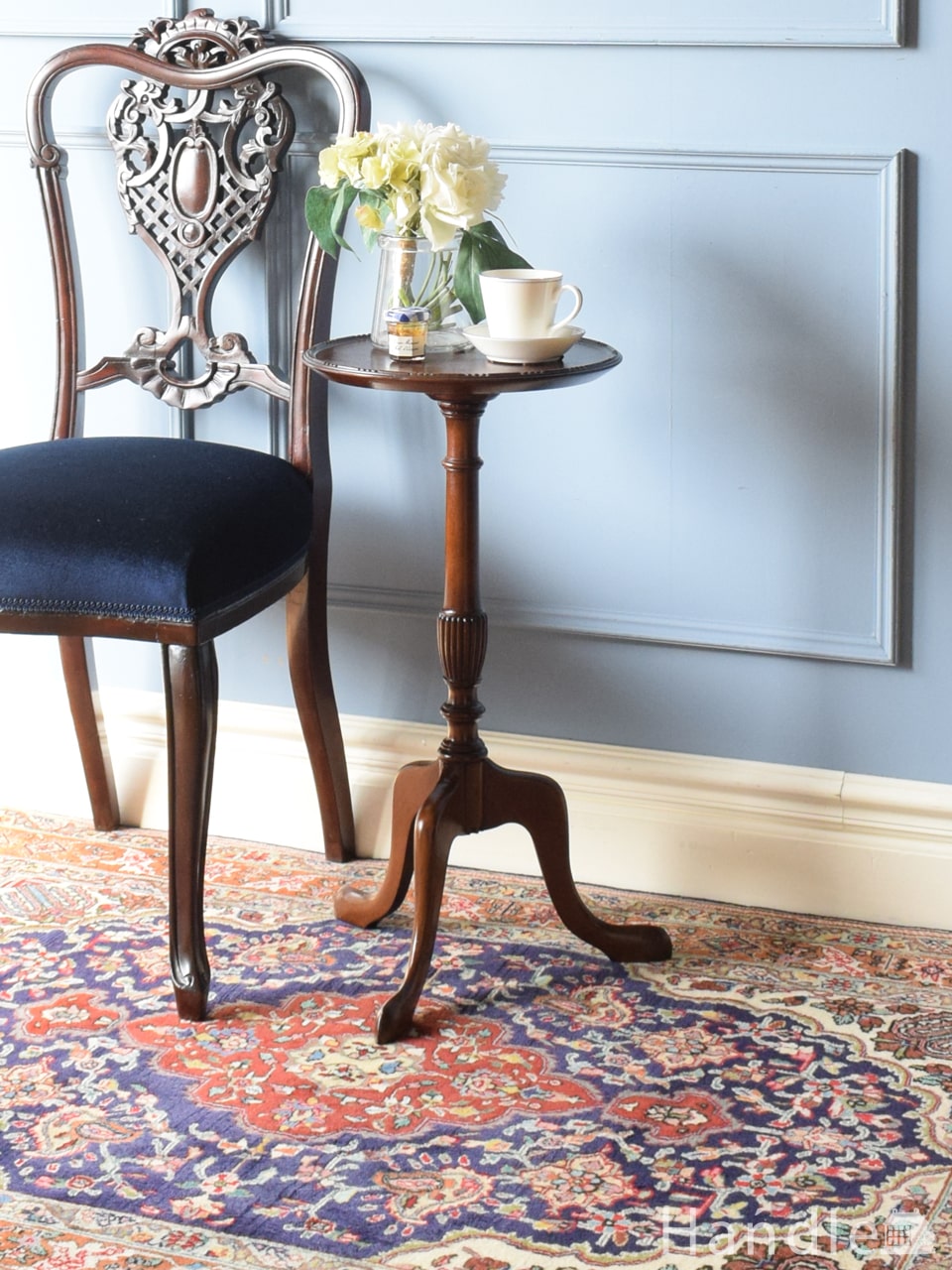 フランスのアンティークテーブル、3台セットになった猫足のネスト