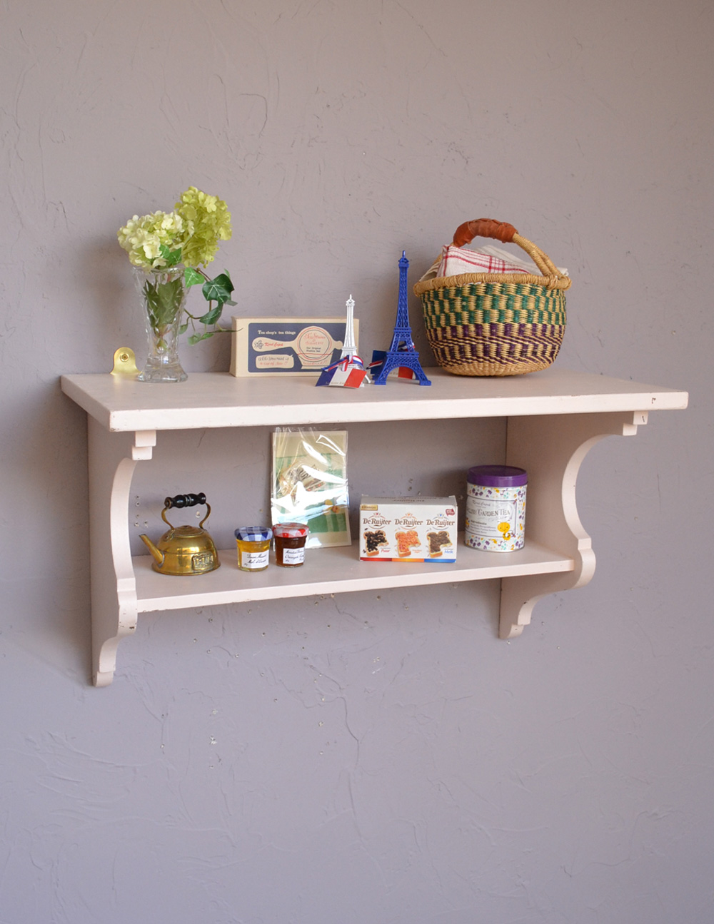 アンティークの小さな家具、ピンクベージュのウォールシェルフ(d-1066