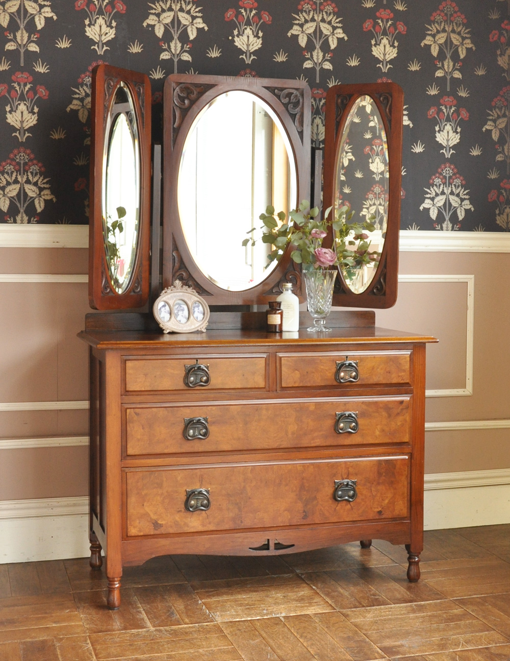 ミラー付きのアンティーク家具、英国デザインのドレッシングチェスト