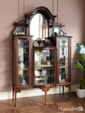 アンティークの小さな壁掛け家具、ガラス扉のスモールキャビネット(d