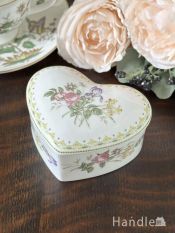 ハマースレイ窯のすみれ柄のアンティークトリンケットボックス