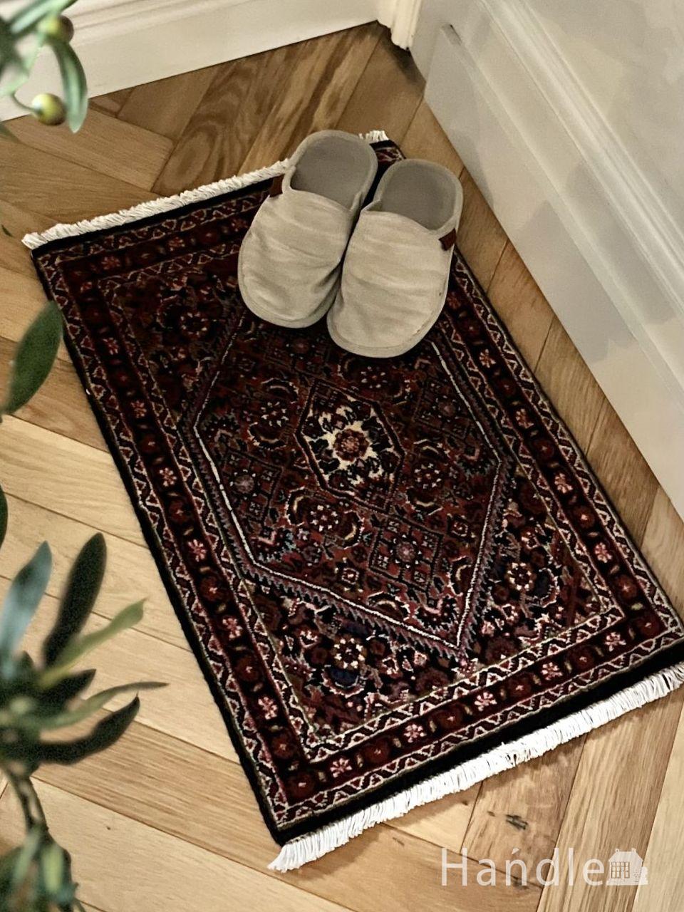 玄関マットに使えるペルシャ絨毯、ザンジャーンのおしゃれな手織りの