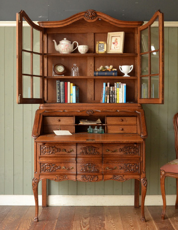 アンティーク南仏家具、豪華なビューローブックケース（本棚・デスク