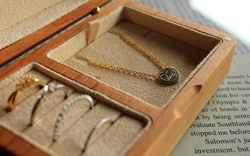 Jewelry Box | 名入れギフト・木製デザイン雑貨の直営店｜Hacoa