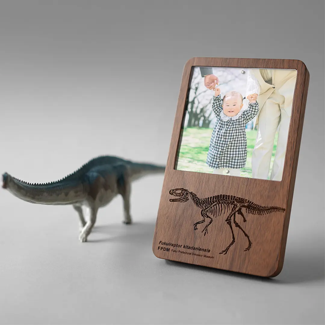 福井県立恐竜博物館 監修アイテム | 名入れギフト・木製デザイン雑貨の