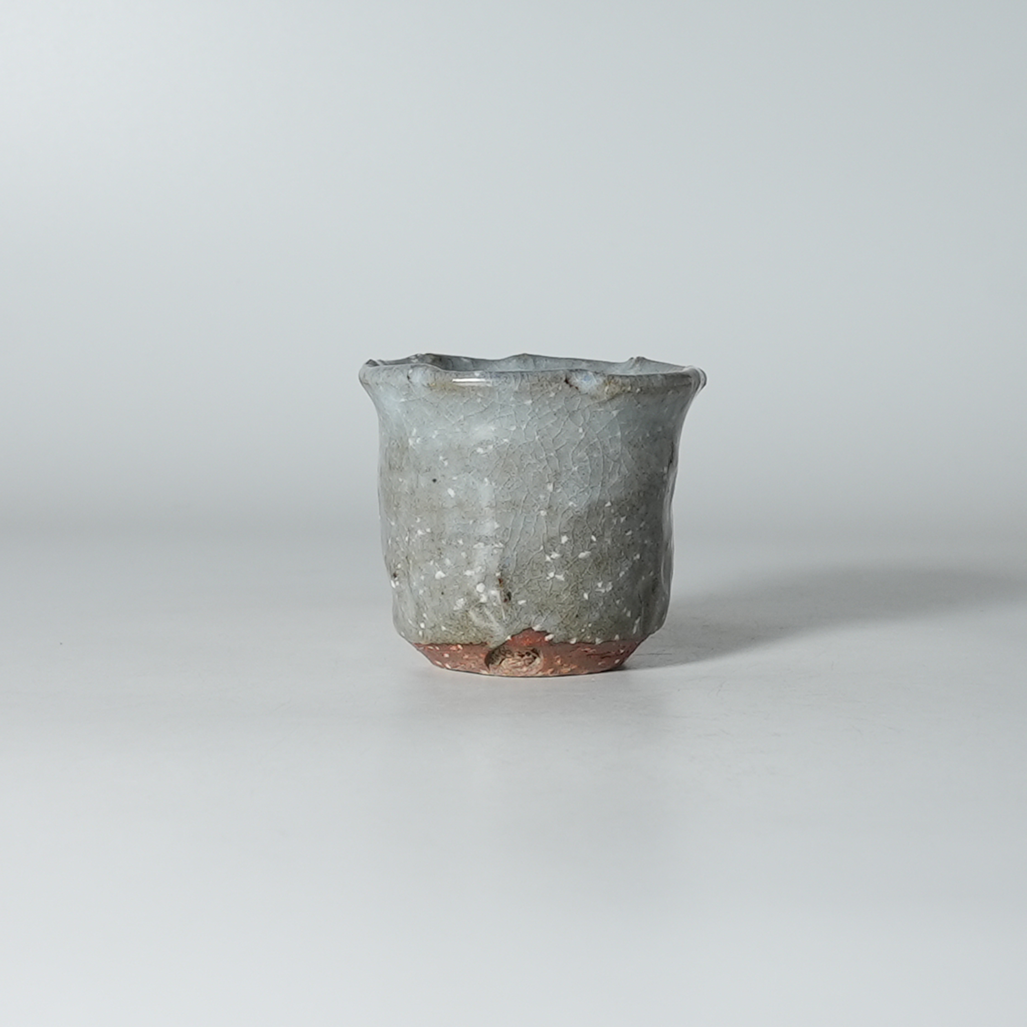 萩ぐい呑 波多野善蔵 県指定無形文化財 萩焼 | 萩焼屋Hagiyakiya