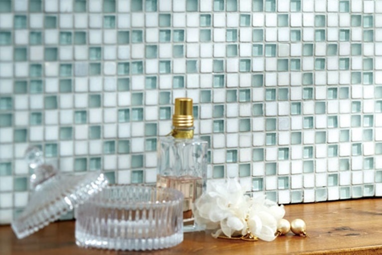 ガラスモザイクタイル シャイニーマーブル [15角]｜タイル｜室内壁