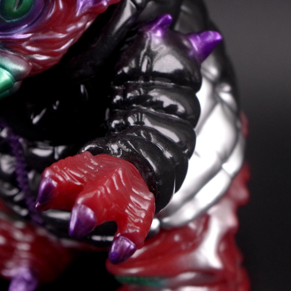 4月18日(金)18時より抽選開始】【GYAROMI】ヴォイドン(墓場の画廊Ver