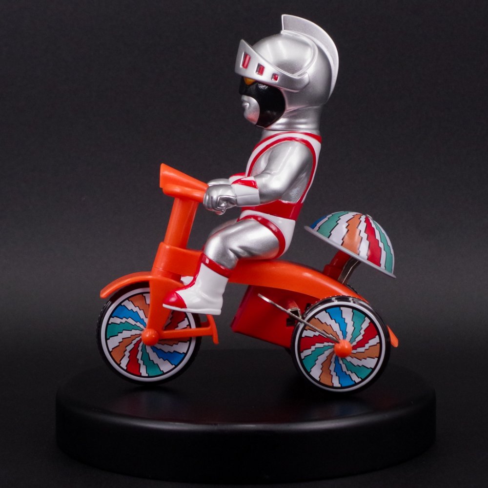 8月16日(土)11時より販売開始】【Kaiju One】シルバー仮面ジャイアント