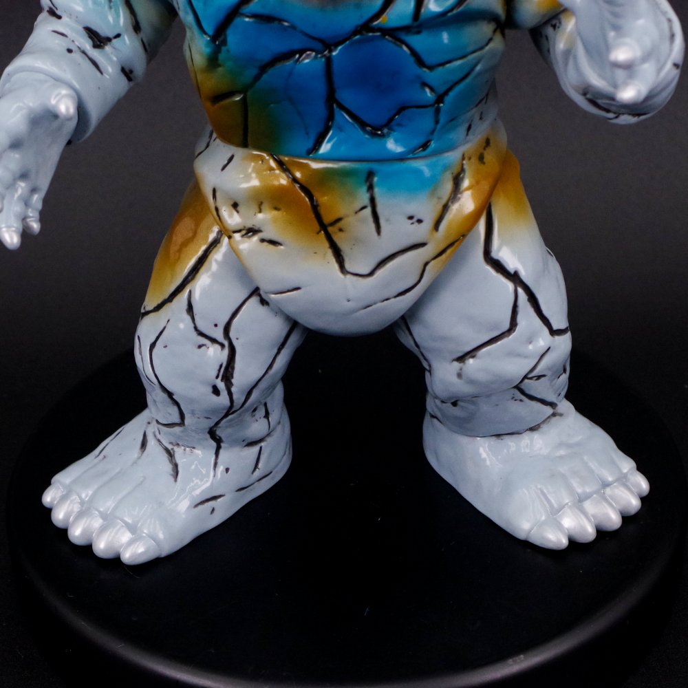 2月28日(金)12時より受注受付開始】【STRANGE GALLERY】ジャミラが登場