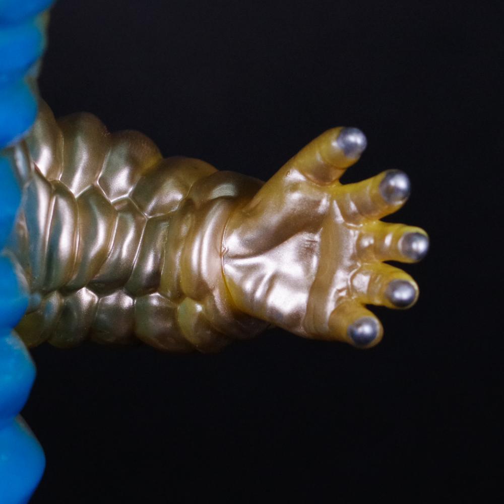 11月25日(土)より《TSUBURAYA CONVENTION 2023》で販売開始】【STRANGE