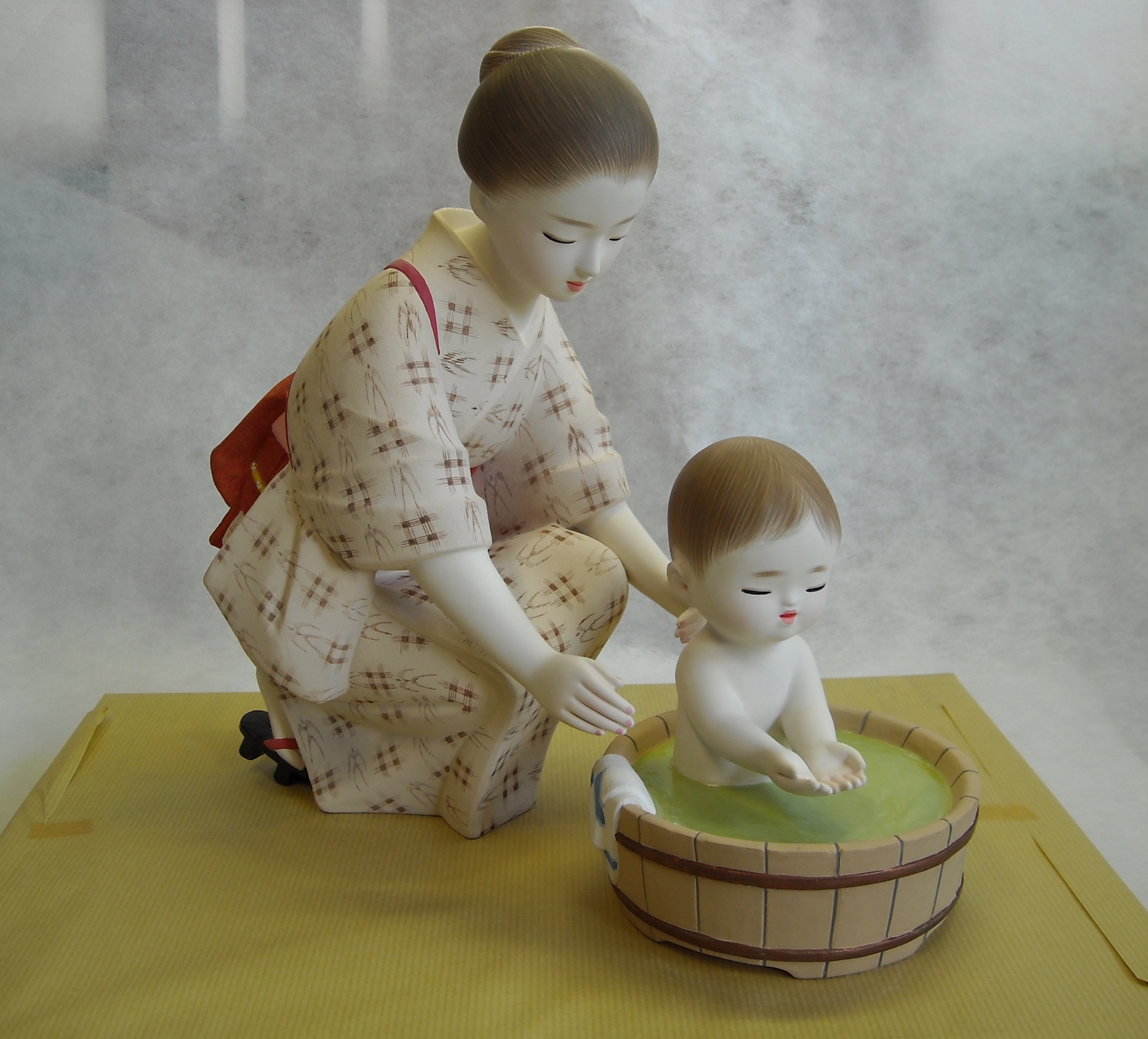 文夫の「母と子」① | 松尾吉将 博多人形工房